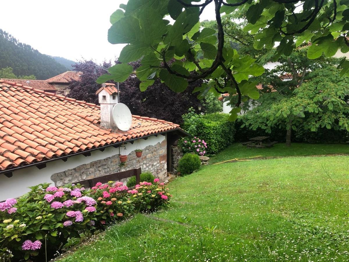 Hdec Hosteria De Castaneda Alojamiento Turistico Puente Viesgo Exterior foto